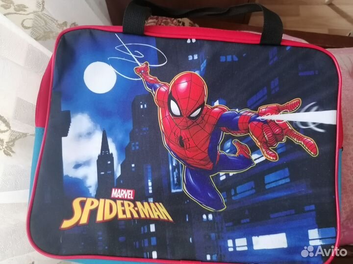 Школьный рюкзак