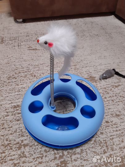 Игрушка для кошек 'Трек' с шариком и мышкой