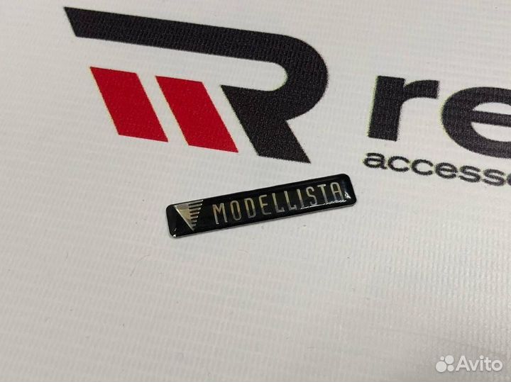 Эмблема Modellista Черная U2326