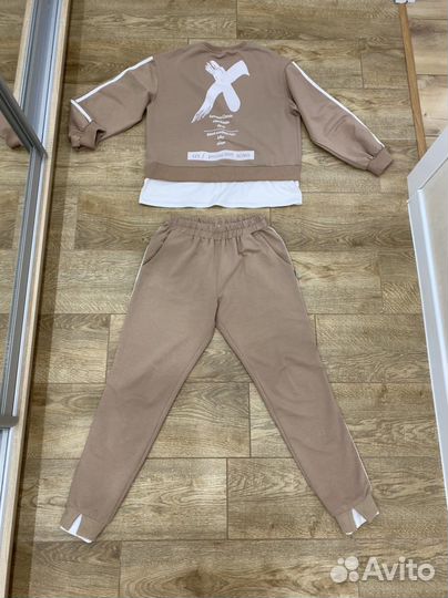 Спортивный костюм