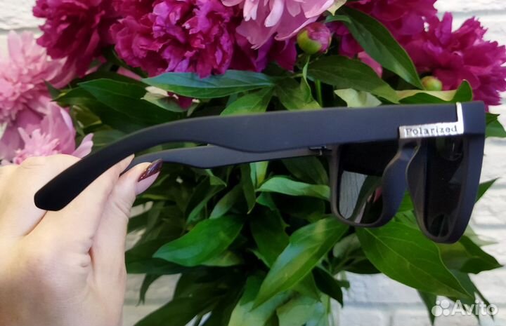 Солнцезащитные очки