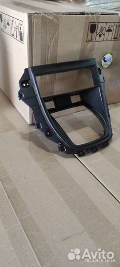 Рамка по магнитолу Toyota Harrier