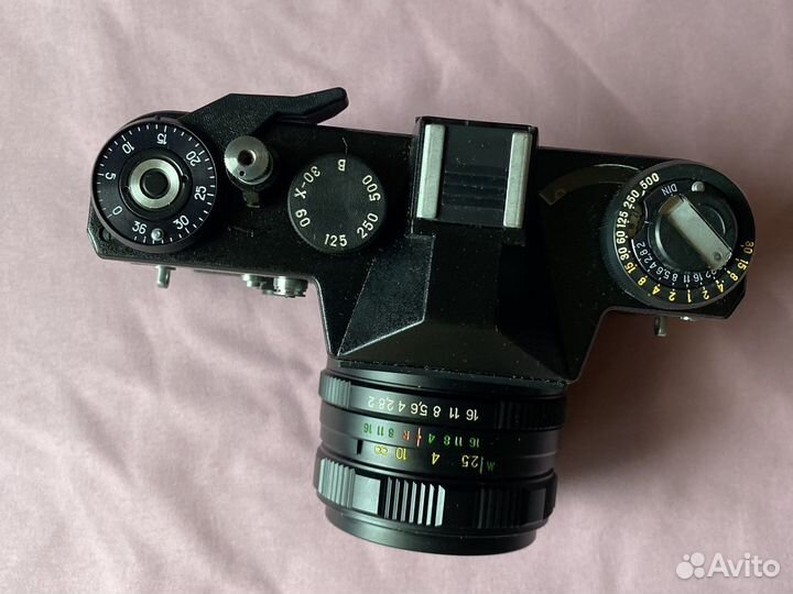 Пленочный фотоаппарат Зенит ет как новый