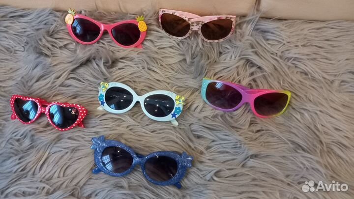 Солнцезащитные очки и аксессуары