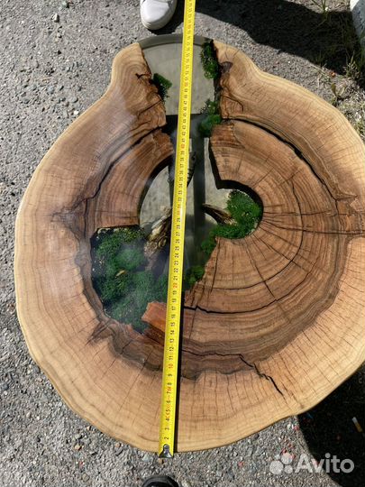 Стол из эпоксидной смолы