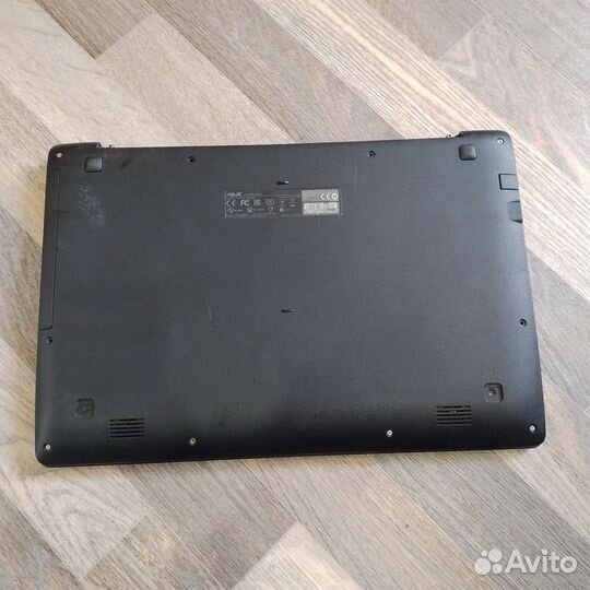 Ноутбук Asus x553m