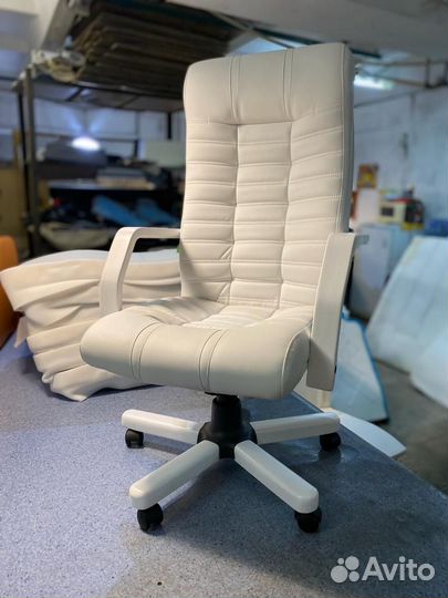 Компьютерное кресло