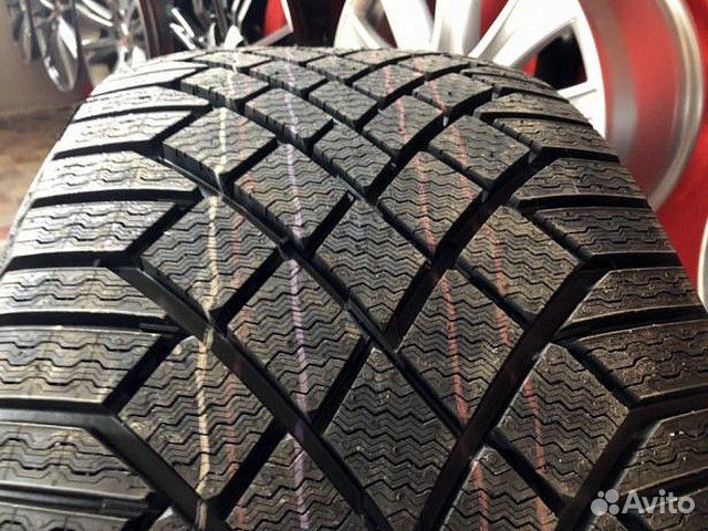 Continental ContiVikingContact 7 225/60 R18 104T