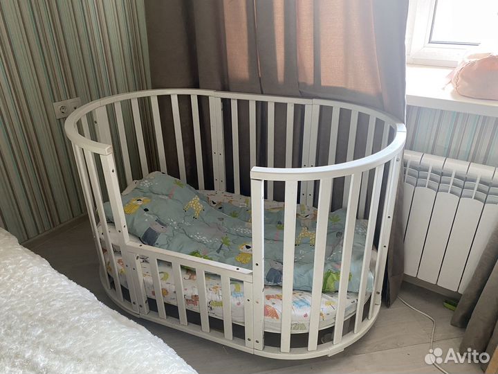 Детская овальная кроватка