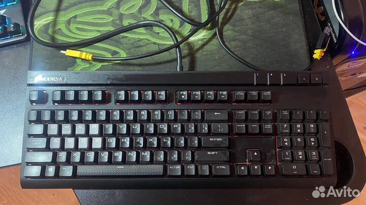 Игровая клавиатура corsair