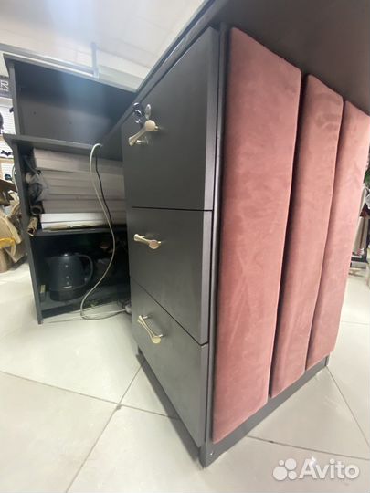 Стойка ресепшен бу