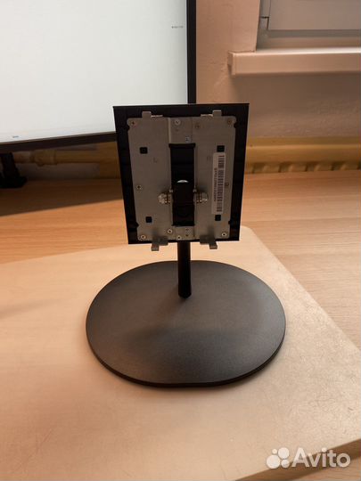 Держатель для монитора