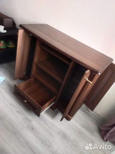 Тумба для радиоаппаратуры Наполи