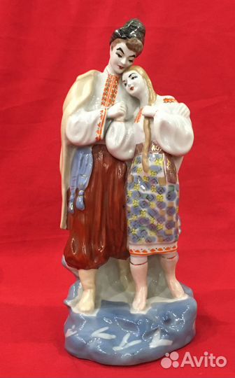 Статуэтка фарфоровая. Майская ночь. СССР