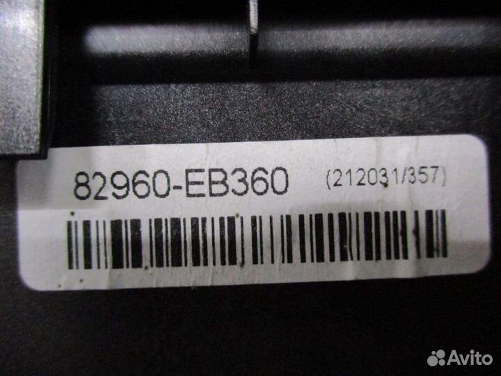 Блок управления стеклоподъемником задний правый