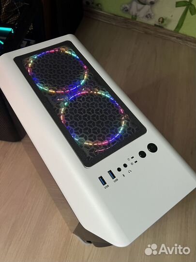 Корпус AeroCool Aero One Mini белый