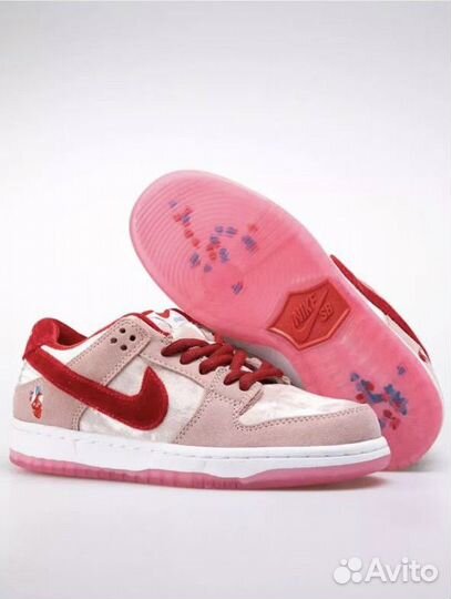 Кроссовки Nike SB Dunk Strangelove Red