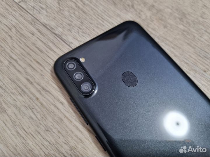 Samsung Galaxy A11, 3/32 ГБ