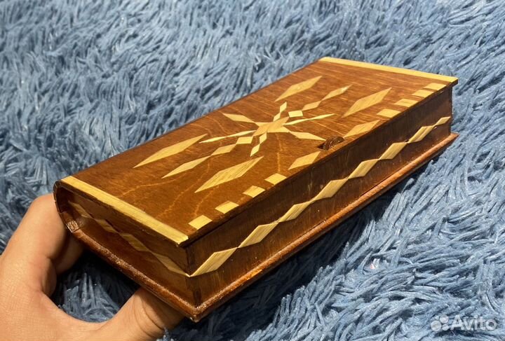 Шкатулка из дерева ручной работы
