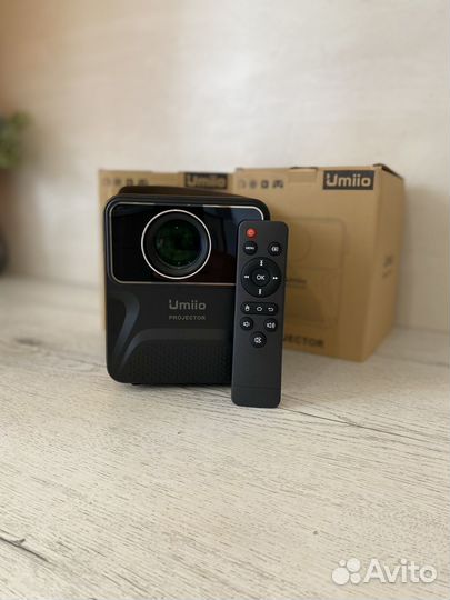 Проектор umiio