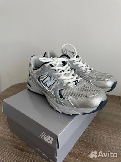 Кроссовки женские new balance