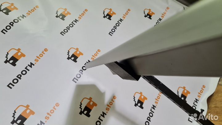 Ремонтный порог правый Ford Focus 2