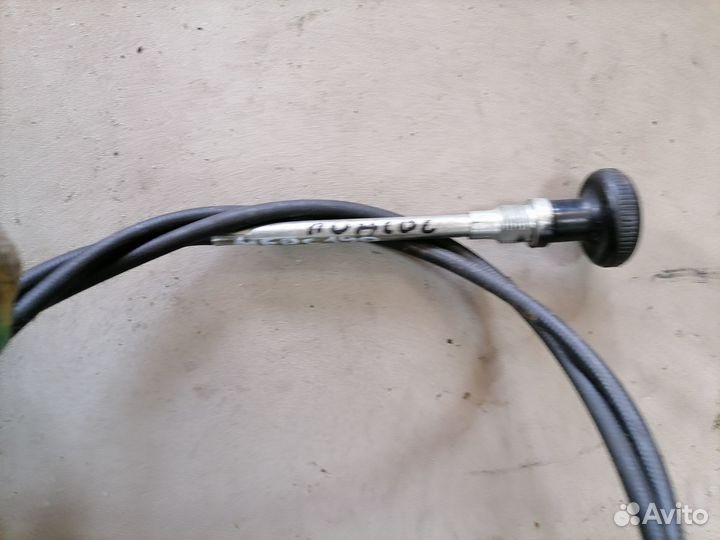 Тросик подсоса Mercedes 190/W201 1982-1993