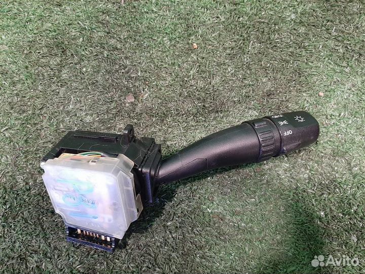 Подрулевой переключатель поворотов KIA Sorento 1