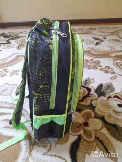 Рюкзак школьный для мальчика новый