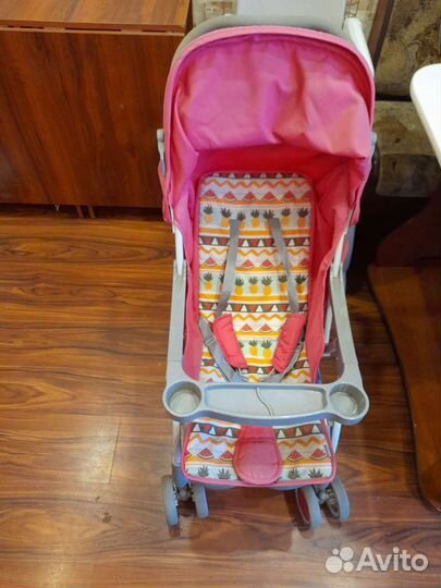 Прогулочная коляска