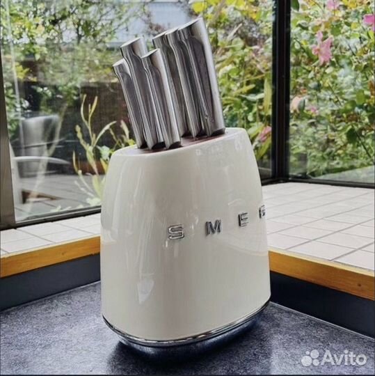 Ножи Smeg бежевые