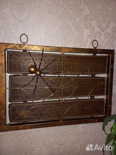 Картина из металла