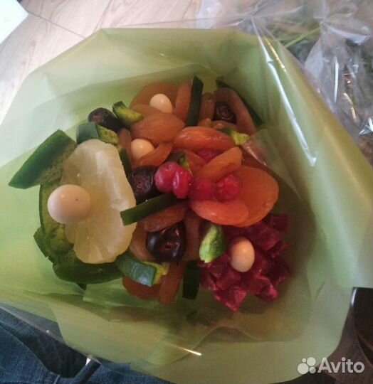 Букет из сухофруктов