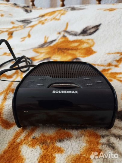Радиобудильник soundmax