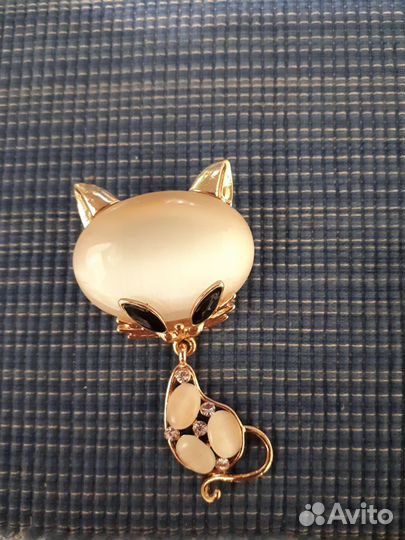 Брошь кошка