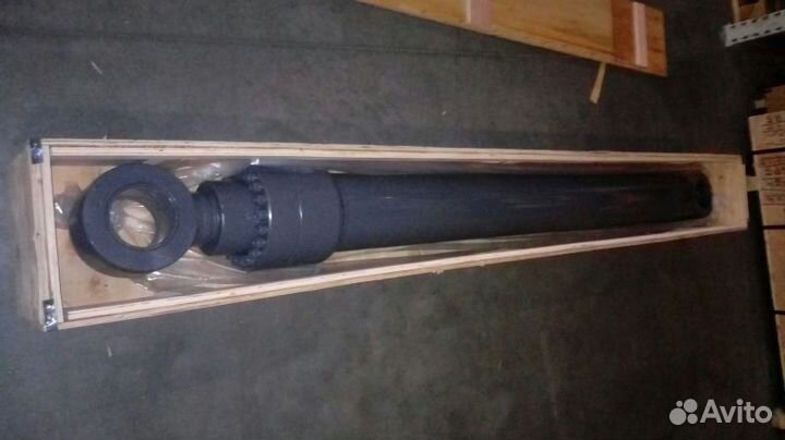 Гидроцилиндр стрелы Volvo EC290B