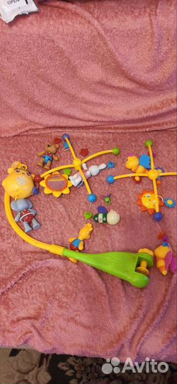 Мобиль с проектором в кроватку