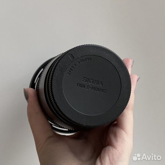 Объектив Sigma 16mm f/1.4 DC DN 67 Sony E