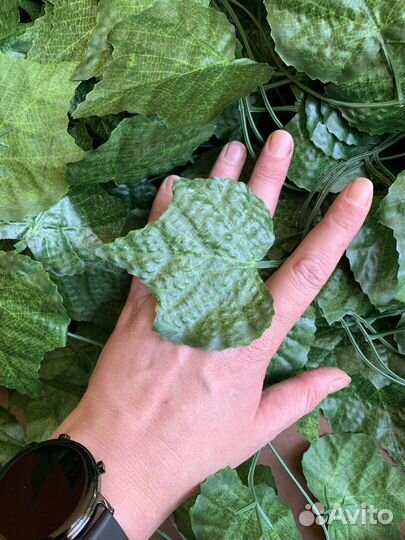 Клещевина искусственная лиана виноград