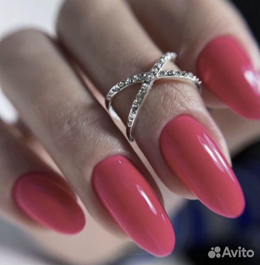 Маникюр и педикюр