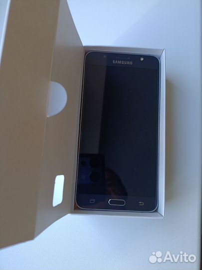 Samsung Galaxy J7 (2016), 2/16 ГБ