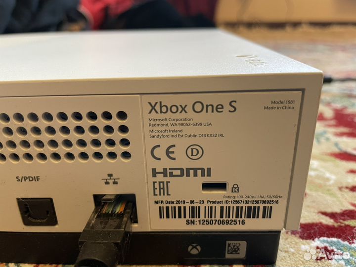 Xbox one s 1tb с играми