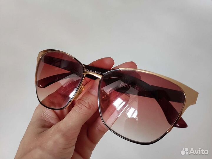 Солнцезащитные очки женские