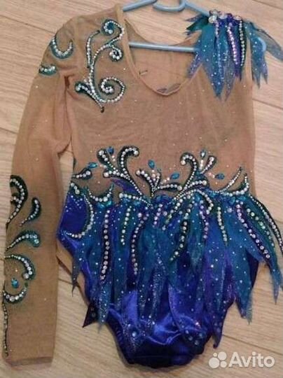 Купальники и предметы для гимнастики