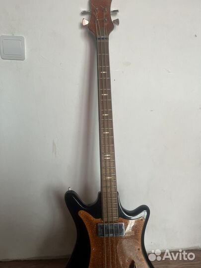 Бас гитара