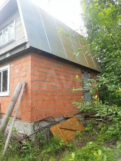 Дача 20 м² на участке 5 сот.