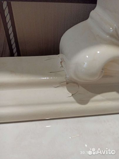 Зеркало в резной раме