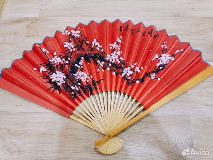 Веер интерьерный