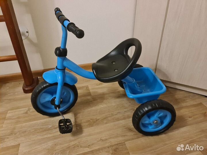 Детский трехколесный велосипед