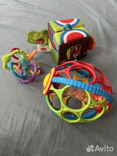 Развивающие игрушки для малышей